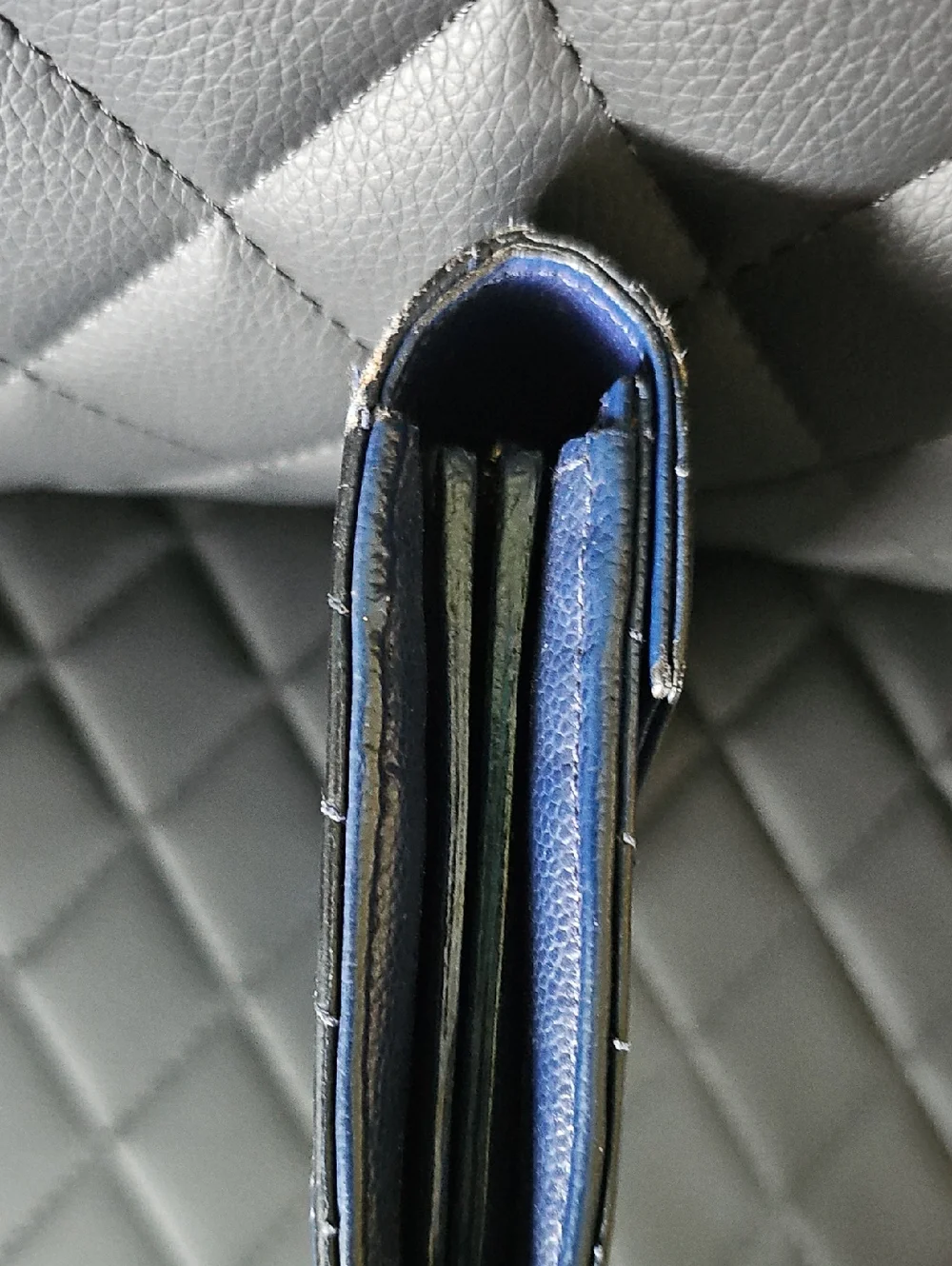Saint Laurent Navy Quilted Leather Envelope Wallet with Gold YSL - Picture 3 of 10